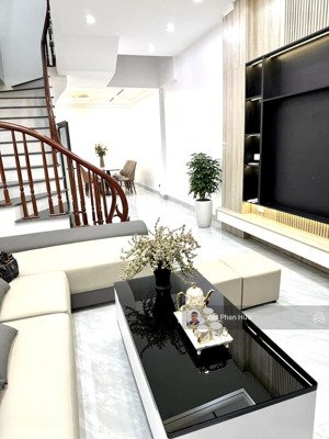 bán nhà thuỵ khuê gần đồng cổ, hoàng hoa thám. nhà mới ngõ thông gần phố, sổ cc, nhỉnh 8 tỷ có tl