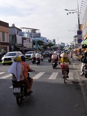 nhà đẹp đường dương bá trạc q8 - hẻm thông tứ tung - dt 58m2 - 2 tầng - giá 5 tỷ 9 - shr