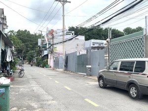 bán đất đường 24 nguyễn xiển - ngay khu chợ gò công