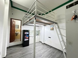 cho thuê phòng trọ sinh viên/người đi làm tại quận 7, phòng gác full nội thất.