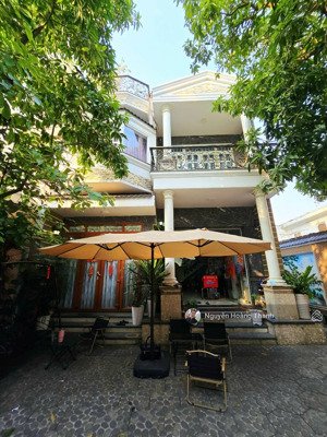 chính chủ bán biệt thự 2 số- quận 2 nguyễn duy trinh ô tô ngủ trong nhà.