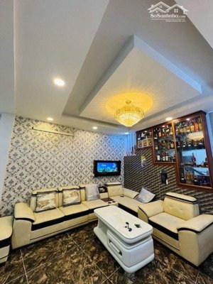 bán gấp nhà đẹp ni sư huỳnh liên, tân bình, 46m (4.1 x 11), 3 tầng 4pn 5wc, 5.58 tỷ