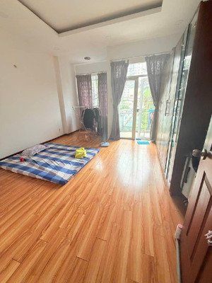 ngay lâm văn bền, ~80m2, hxh thông, ngang khủng 5m, sổ riêng, nhỉnh 8đ