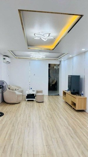 ngay 60 lâm văn bền, ~80m2, hxh thông, dt 4x20, xe hơi đổ nhà, sổ riêng, nhỉnh 8đ