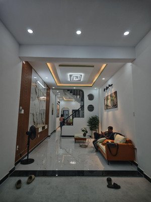 nhà hưng lộ 2-bình tân-xe hơi ngủ trong nhà-4x20m-3tầng-chỉ 8,38 tỷ