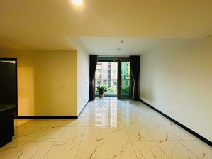 empire city - thủ thiêm: cho thuê căn góc 2pn giá tốt 32 triệu - ntcb - view hồ bơi nội khu thoáng