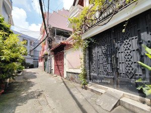 chính chủ bán nhà hxh nguyễn kiệm, p4 -phú nhuận - 4 tầng -(6,45x13.7) cn=92.6 m2 -lh: 