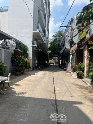 nhà bán nguyễn súy - ô tô ngủ trong nhà - gần chợ tân hương_giá 4,5tỷ