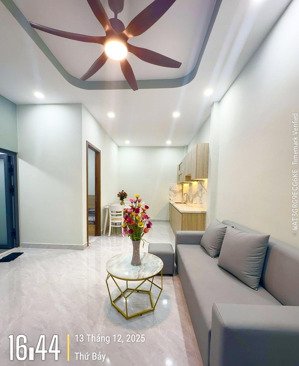 nhà mới 2tầng 3 phòng ngủ ngang 5m hiếm 80m ra phạm văn bạch 4.05 tỷ tân bình full nội thất ở ngay