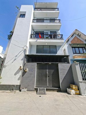 bán chdv 1t4l 5,4 x 16, hẻm 6m quang trung, 10 phòng thu nhập 30tr/th.