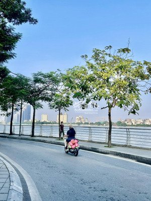 cách phố 10m hộ khẩu cạnh lăng bác sát chu văn an 2 thoáng full nội thất - nguyễn đình thi,