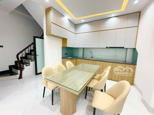 bán gấp! nhà phố tây sơn, sát đh thủy lợi, gần phố, full nội thất, ở ngay, diện tích 39.5m2 x 5t