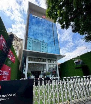 bán tòa nhà mt hai bà trưng - dt: 20x35m. cn 700m2 hầm + 10 lầu - hđt 1.8 tỷ/tháng - giá 375 tỷ