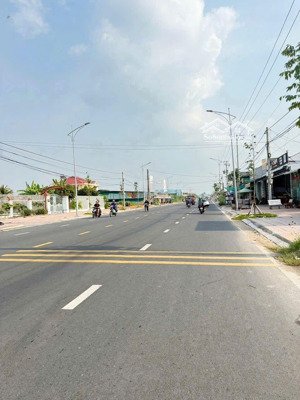 bán gấp đất tại tiến thành ( tôn đức thắng), vĩnh long, 4,5 tỷ, 158m2, mặt tiền 4.3m, đường vào 24m