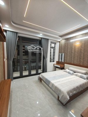 nhà có thang máy giá tốt hốt thôi khách ơi chỉ 9,6 tỷ tl tốt