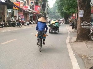 bán nhà mặt phố la thành,kinh doanh sầm uất,giá trị khai thác cao-dt55m 5 tầng-giá 21 tỷ