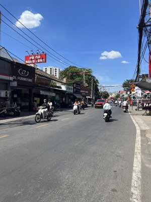 bán 290m2 đất, ngang 8,5m. mặt tiền đường đỗ xuân hợp, phước long b , quận 9