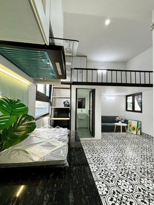 bán nhà nguyễn ngọc vũ, 50m ra ô tô tránh 9 phòng full nội thất,50m 5 tầng thang máy-giá 12.x tỷ