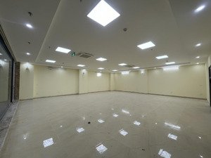 nhà lê trọng tấn 200m2 8 tầng thang máy có tầng hầm oto mặt tiền 15m