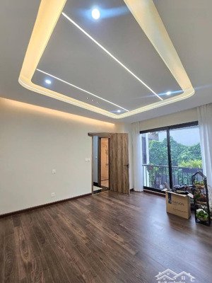 bán nhà 5 tầng mới đẹp ở luôn, phố vũ xuân thiều, gần hồ sài đồng thoáng mát, sầm uất ngày đêm