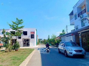 bán đất nền nằm trên mặt tiền đường trường lưu 30m,gần vinhomes, giá 3,5 tỷ, giá tốt nhất khu vực