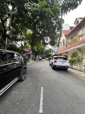 siêu phẩm 4 tầng khu phân lô đồng bộ tân sơn nhì - dt 4 x 16m (64 m2), kết cấu 1 trệt 3 lầu.