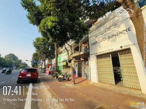 bán nhà mặt tiền đường nguyễn thái học, đối diện trường học,khu trung tâm thương mại,p7 ,vũng tàu