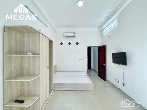 siêu phẩm 1 phòng ngủ tách bếp máy giặt riêng đầy đủ nội thất tại đường hoàng sa q3