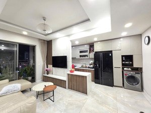 bán căn 3pn 2wc full nội thất có hđmb giá nhận nhà chỉ 8.2 tỷ ngân hàng hỗ trợ vay, trung tâm quận