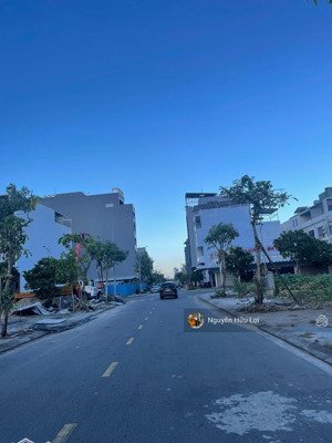 đất nguyễn trọng nghĩa ngang 6m cách biển 150 m, xây căn hộ khách sạn giá đầu tư 13 tỷ.