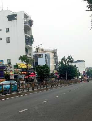 bán nhà góc 2 mặt tiền nguyễn thái học, q1, dt 15mx20m, 3 tầng, giá 75 tỷ