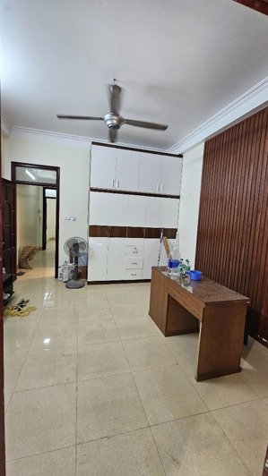 cho thuê nhà hồ tùng mậu cạnh goldmark city 50mx5t oto đỗ 20tr full điều hoà