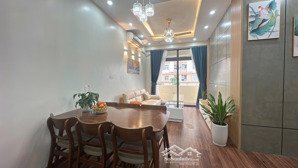 hiếm: toà no08a-1 sài đồng long biên 3 pn giá chỉ 5,3 tỷ . lh 