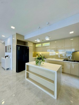 cần cho thuê happy valley pmh 3pn view sông, nhà thoáng mát, giá mềm 25tr/th