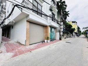 cực rẻ!!! 6,2 tỷ ô tô đỗ ngày đêm- nhà bắc từ liêm 30m2 - 5 tầng - thang máy - lh 