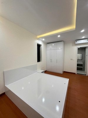 cần cho thuê gấp căn biệt song lập tại khu đô thị centa - từ sơn- bắc ninh.nhà đẹp, an ninh tốt.