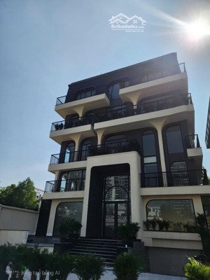 chỉ 400tr/tháng cho thuê nguyên tòa nhà mặt tiền đường lê hiến mai - cách ubnd quận 2 khoảng 100m