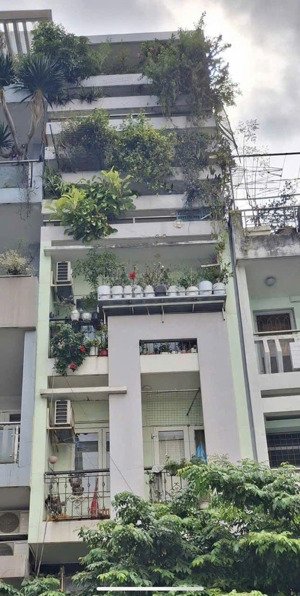 nhà siêu vip mt đ. đào duy từ, q10, dt 4(4,5)x17,5m, dtxd 343m2, lửng, 4 tầng, st, giá 29 tỷ tl.