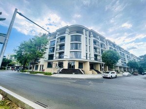 nhà phố kđt vạn phúc cạnh góc cần bán