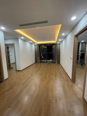 hiếm: cho thuê căn hộ 135m2, 4pn, 3wc đồ cb tại the park home, giá 25tr/th. liên hệ: 