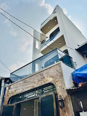 hẻm xe hơi thông - gần trường - chợ phạm văn bạch - 3 tầng full nt - 3pn, sân thượng, sân phơi 44m2