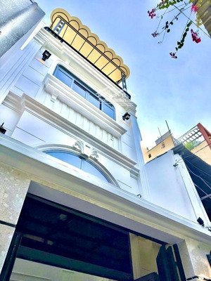 nhà đẹp 4 tầng - sau căn mặt tiền - khu ẩm thực - vip bình thạnh - nhỉnh 7 tỷ