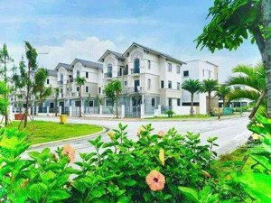 biệt thự đẹp xuất sắc tại centa city, từ sơn-bắc ninh. với 9 tỷ, 135m2, 4pn, 5wc