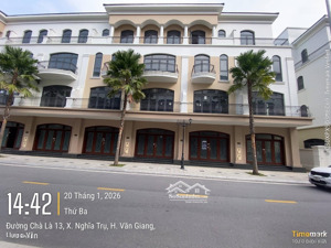 chính chủ cần bán liền kề chà là 70m2 view vườn hoa nhỉnh 10 tỷ