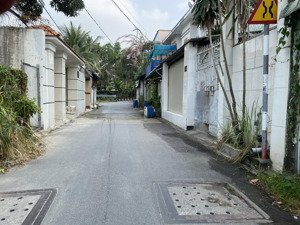 bán lô đất mặt tiền đường oto 52m2 (6x8,6) xây nhà phố đẹp giá rẻ nhất khu