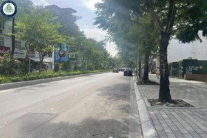 bán đất đoạn đẹp nhất phố lạc long quân đối diện tttm lotte tây hồ hà nội: 