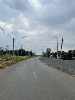 bán gấp lô đất mặt tiền đt997 giá cực tốt, 1ty280/lô mặt tiền đường 32m