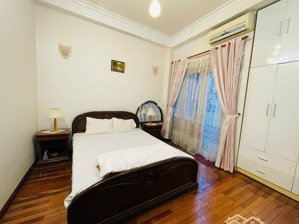 cho thuê 1n1k 50m2 phố lò đúc, gần ngã 5 phan chu trinh - hàm long. full đồ, thang máy, giá 8 triệu