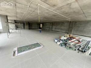 Cho thuê căn góc tòa nhà văn phòng tại Vĩnh Yên, Vĩnh Phúc. DT 200m2/sàn