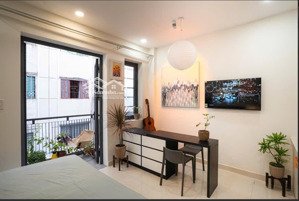 cho thuê căn hộ ban công, q1, đường cống quỳnh, gần đại học văn lang, công viên 23/9, chợ bến thành